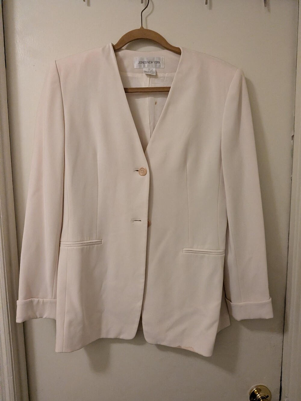 Jones New York Light Cream V-Neck Single-Button Blazer
